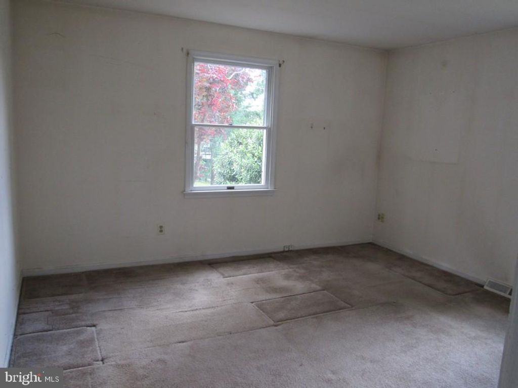Image 19 of property listing at 3107 MOORES RD, Baldwin, MD 21013