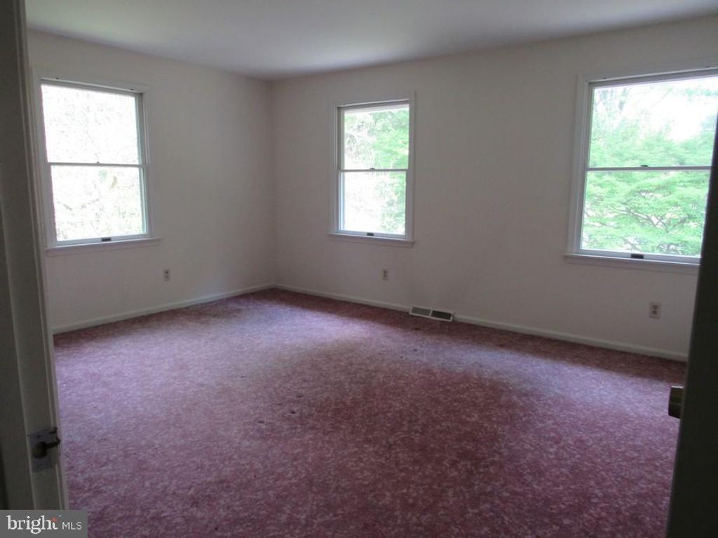 Image 29 of property listing at 3107 MOORES RD, Baldwin, MD 21013