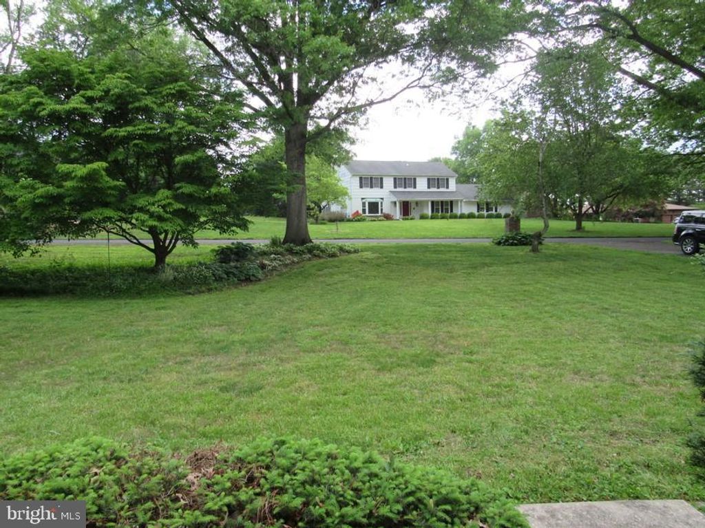 Image 6 of property listing at 3107 MOORES RD, Baldwin, MD 21013