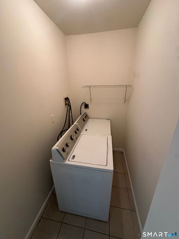 231 Spring Street 3rd Floor, Bridgeport, CT 06608