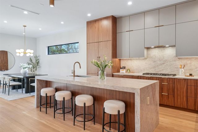 8650 San Fernando Way, Dallas, TX 75218