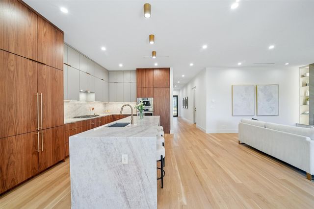 8650 San Fernando Way, Dallas, TX 75218