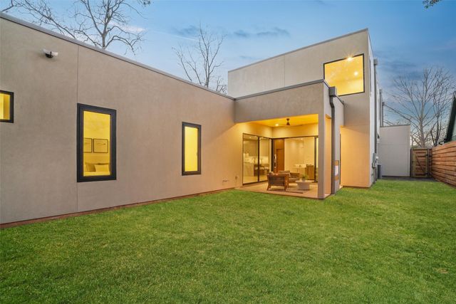 8650 San Fernando Way, Dallas, TX 75218