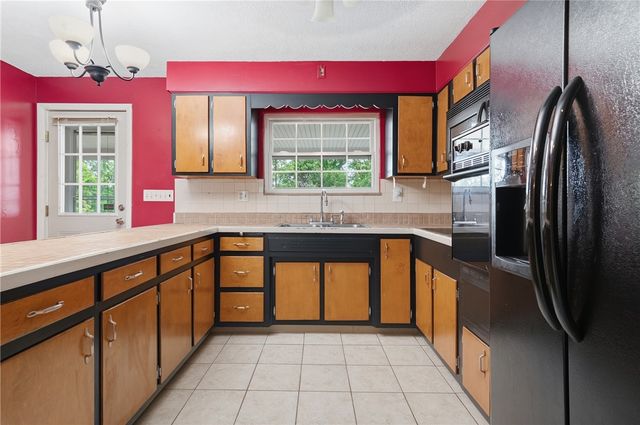 1311 Wickerham Dr, Carroll Twp, PA 15063