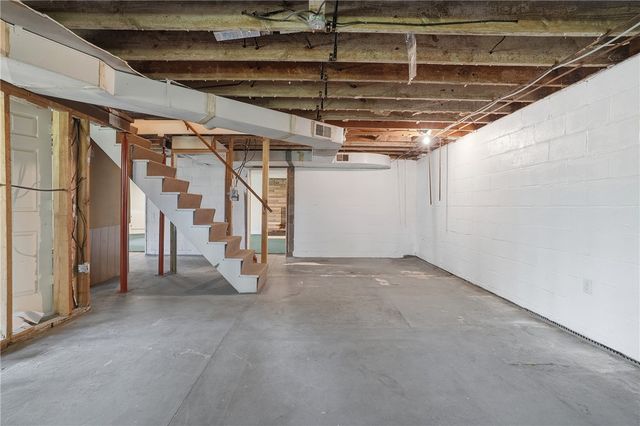 1311 Wickerham Dr, Carroll Twp, PA 15063