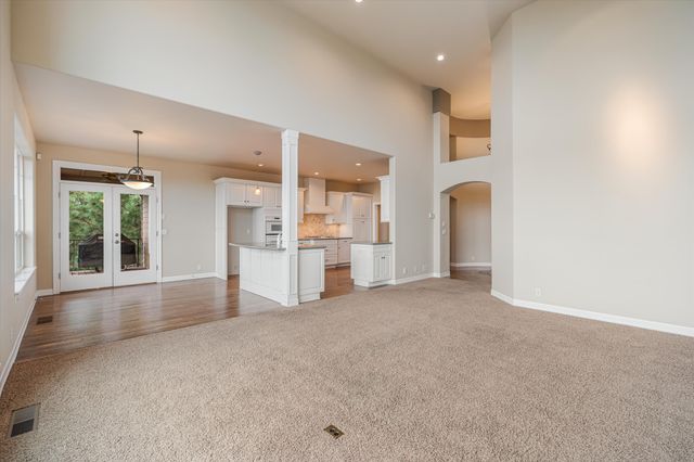 3269 NW Fairway Heights Drive, Bend, OR 97703