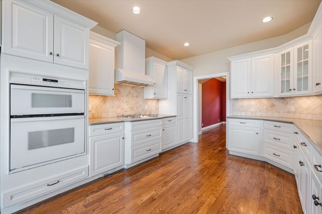 3269 NW Fairway Heights Drive, Bend, OR 97703