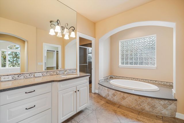 3269 NW Fairway Heights Drive, Bend, OR 97703