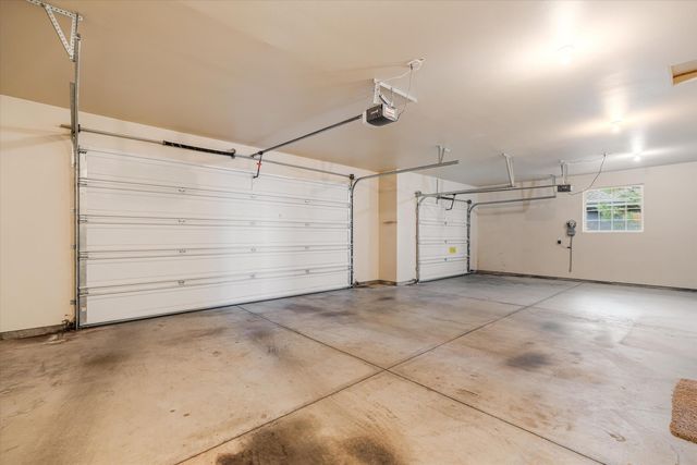 3269 NW Fairway Heights Drive, Bend, OR 97703