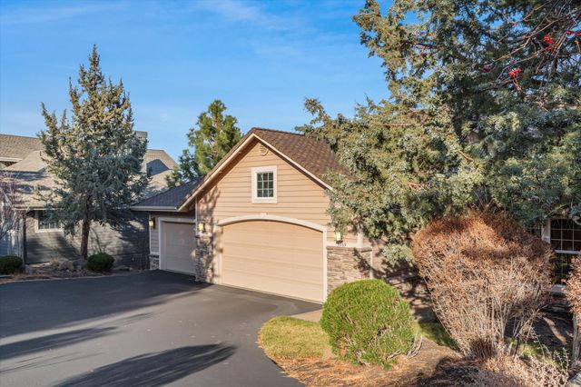 3269 NW Fairway Heights Drive, Bend, OR 97703