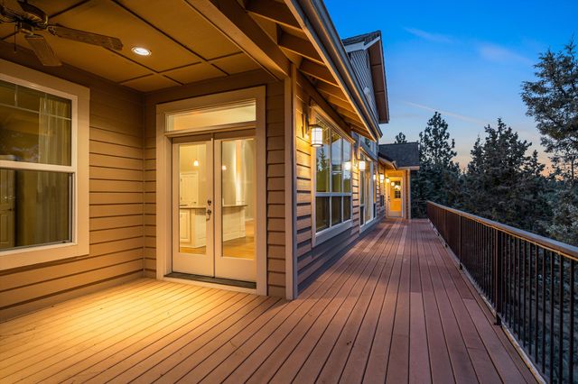 3269 NW Fairway Heights Drive, Bend, OR 97703