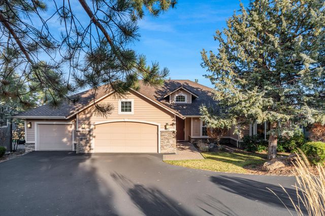 3269 NW Fairway Heights Drive, Bend, OR 97703