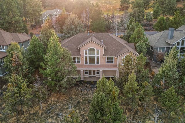 3269 NW Fairway Heights Drive, Bend, OR 97703