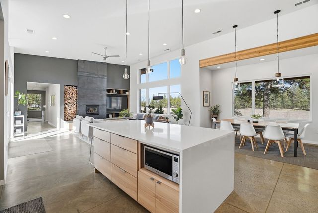 5510 S Russell Ln, Spokane, WA 99224