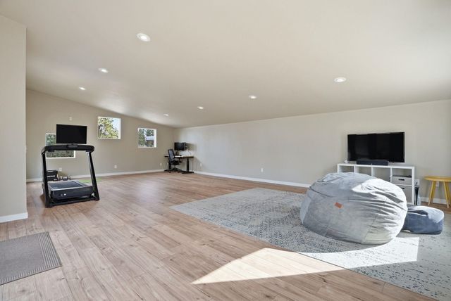 5510 S Russell Ln, Spokane, WA 99224