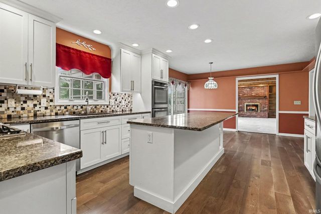 15518 Spring Meadow Lane, Granger, IN 46530