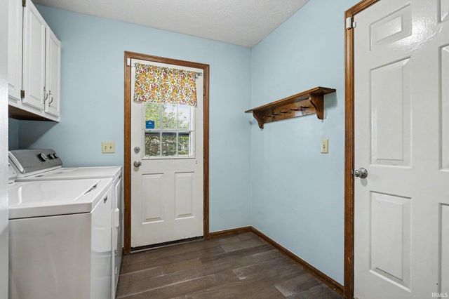 15518 Spring Meadow Lane, Granger, IN 46530