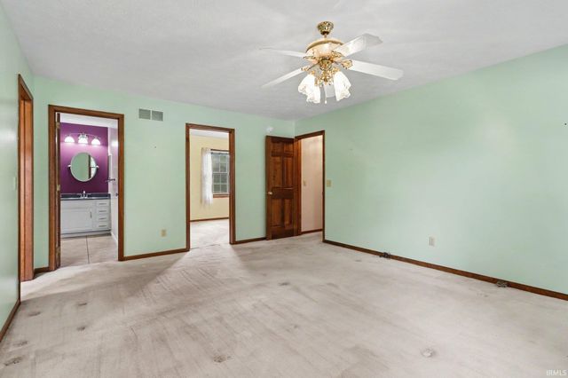 15518 Spring Meadow Lane, Granger, IN 46530