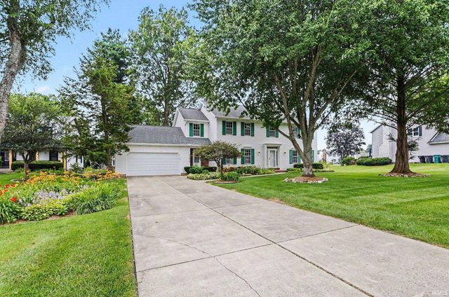 15518 Spring Meadow Lane, Granger, IN 46530