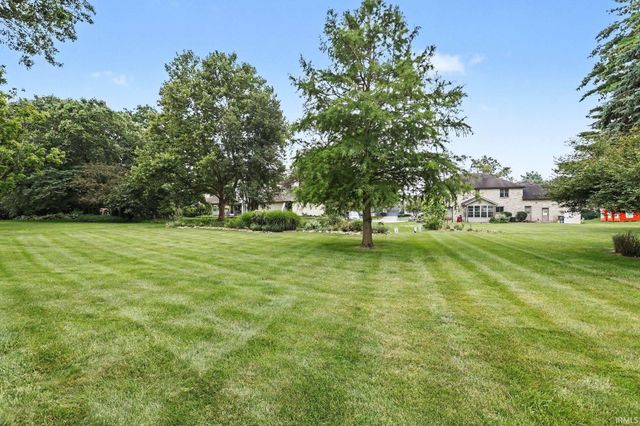 15518 Spring Meadow Lane, Granger, IN 46530