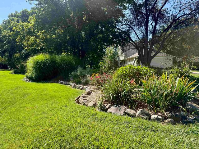 15518 Spring Meadow Lane, Granger, IN 46530