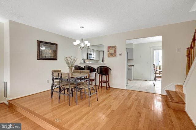 3621 BUCKEYE CT, Fairfax, VA 22033