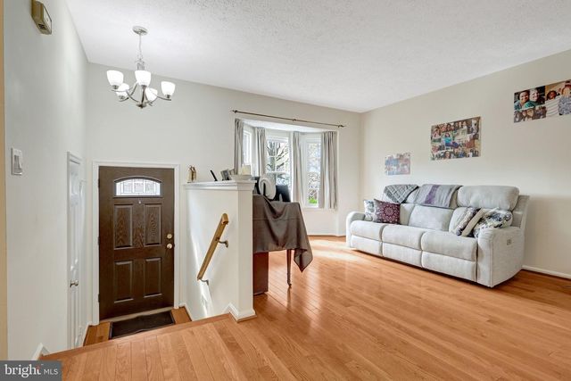 3621 BUCKEYE CT, Fairfax, VA 22033