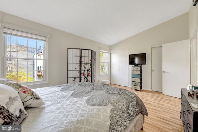 3621 BUCKEYE CT, Fairfax, VA 22033