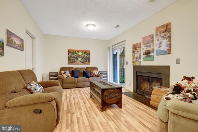 3621 BUCKEYE CT, Fairfax, VA 22033