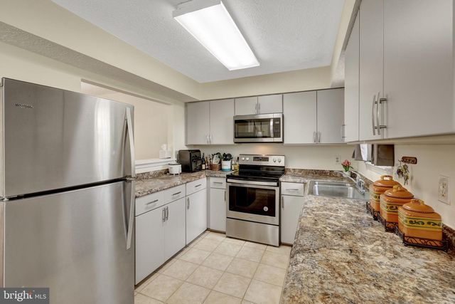 3621 BUCKEYE CT, Fairfax, VA 22033