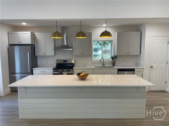 1510 E 49th Street, Savannah, GA 31404