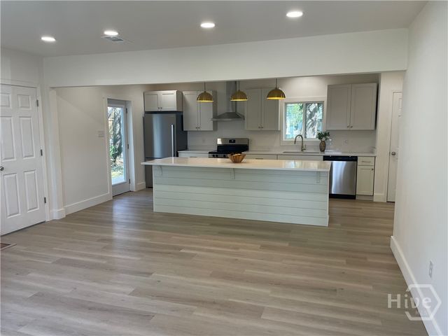 1510 E 49th Street, Savannah, GA 31404