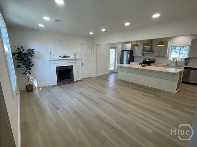 1510 E 49th Street, Savannah, GA 31404