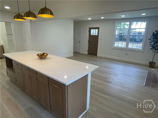 1510 E 49th Street, Savannah, GA 31404