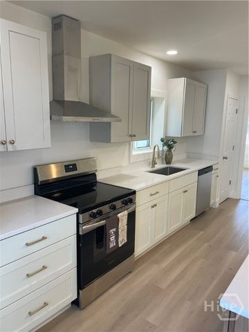 1510 E 49th Street, Savannah, GA 31404