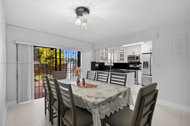 10936 NW 7th St 1003, Miami, FL 33172