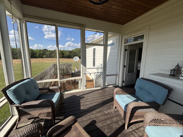 1687 Georgia Crossing Rd, Winchester, TN 37398
