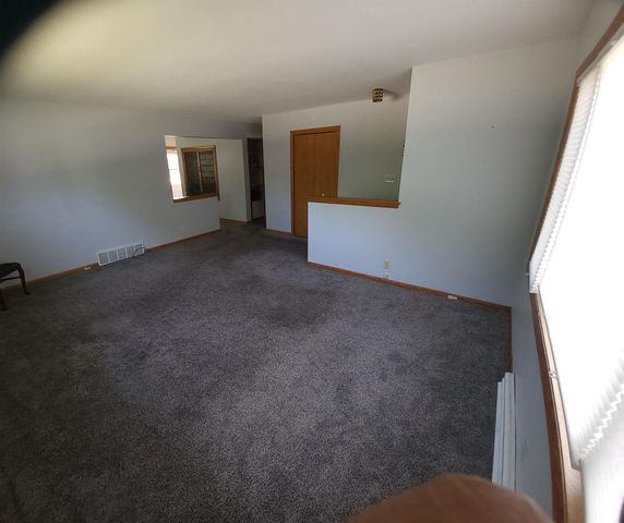 190 PRAIRIE COURT, Fond Du Lac, WI 54935