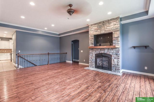 15704 Hartman Avenue, Omaha, NE 68116