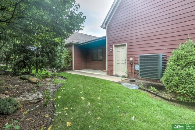 15704 Hartman Avenue, Omaha, NE 68116