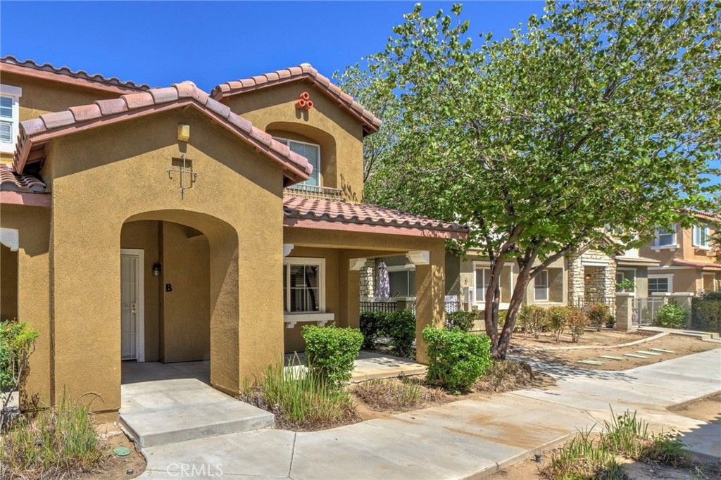 25860 Iris Avenue B, Moreno Valley, CA 92551 — photo 2