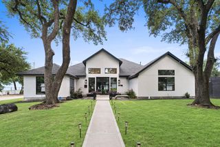 10826 Moonlight Drive, Houston, TX 77096