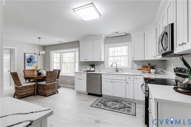 9916 Kingussle Ln, Richmond, VA 23236