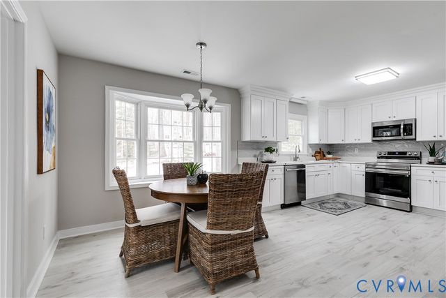 9916 Kingussle Ln, Richmond, VA 23236