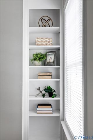 9916 Kingussle Ln, Richmond, VA 23236