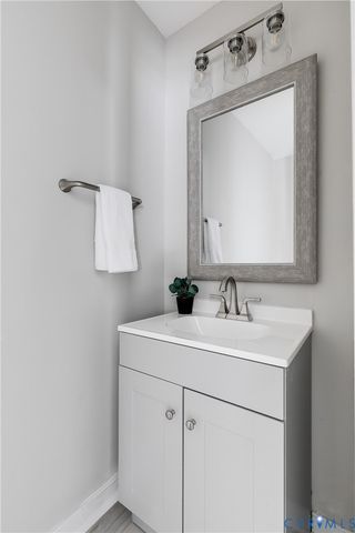 9916 Kingussle Ln, Richmond, VA 23236