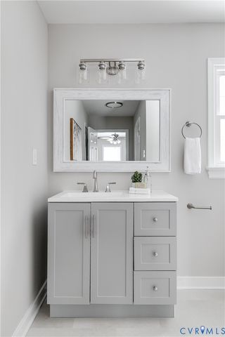 9916 Kingussle Ln, Richmond, VA 23236