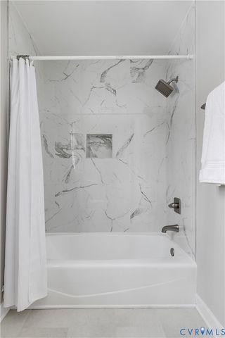 9916 Kingussle Ln, Richmond, VA 23236