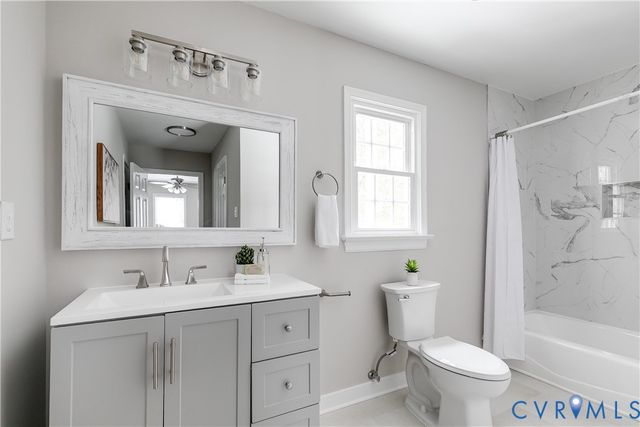 9916 Kingussle Ln, Richmond, VA 23236