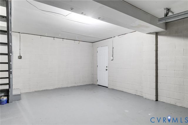 9916 Kingussle Ln, Richmond, VA 23236